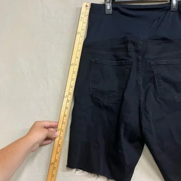 Isabel Maternity Women's 12 Black Crossover Panel Bermuda Jean Shorts Over Belly - Picture 13 of 14